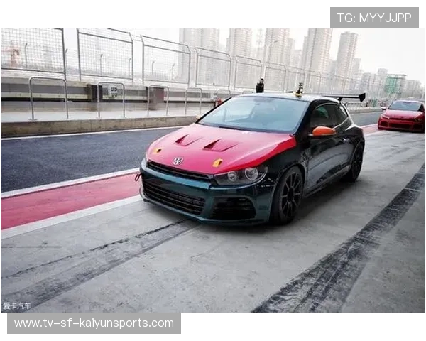 一级方程式运动中关于赛道温度对胎压变化的实时监控